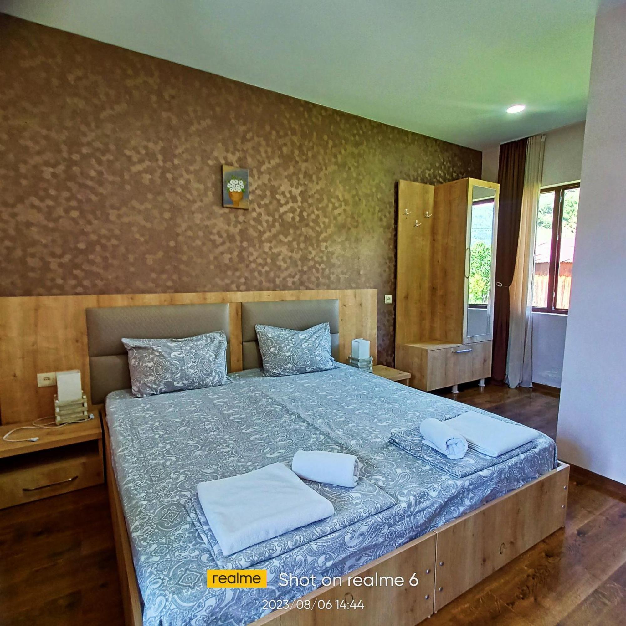 House B&B Mestia Exteriér fotografie
